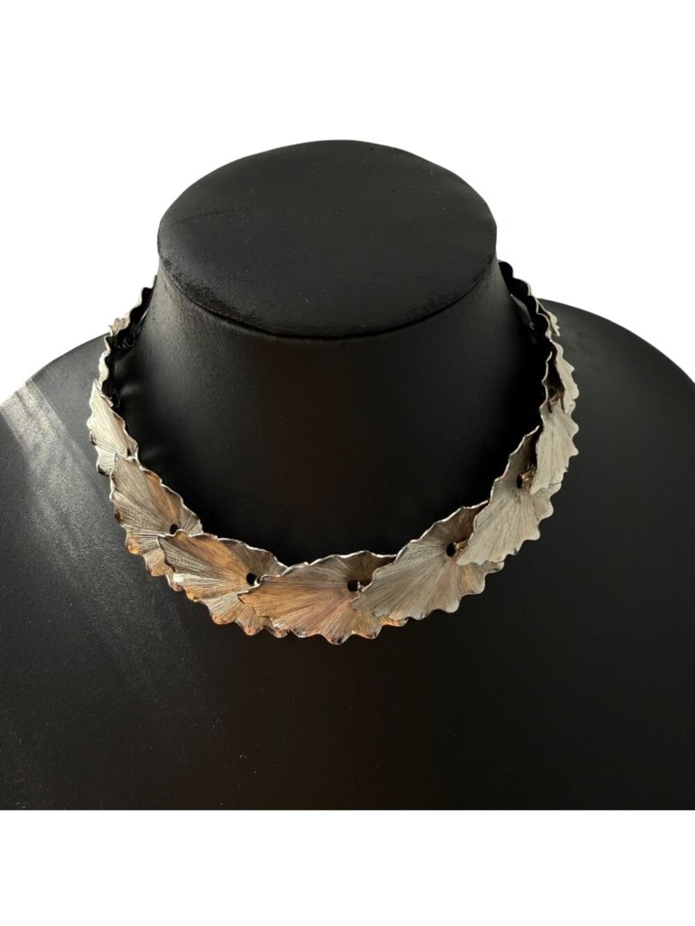 Vintage Napier Bib Necklace Textured Leaf Choker Statement Signed Silver Tone